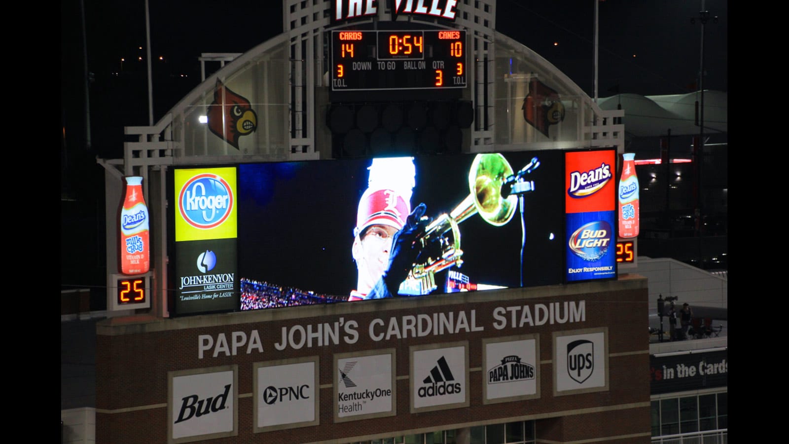 Louisville Football Stadium Delivers High-Impact Game Experience with Meyer Sound LEO