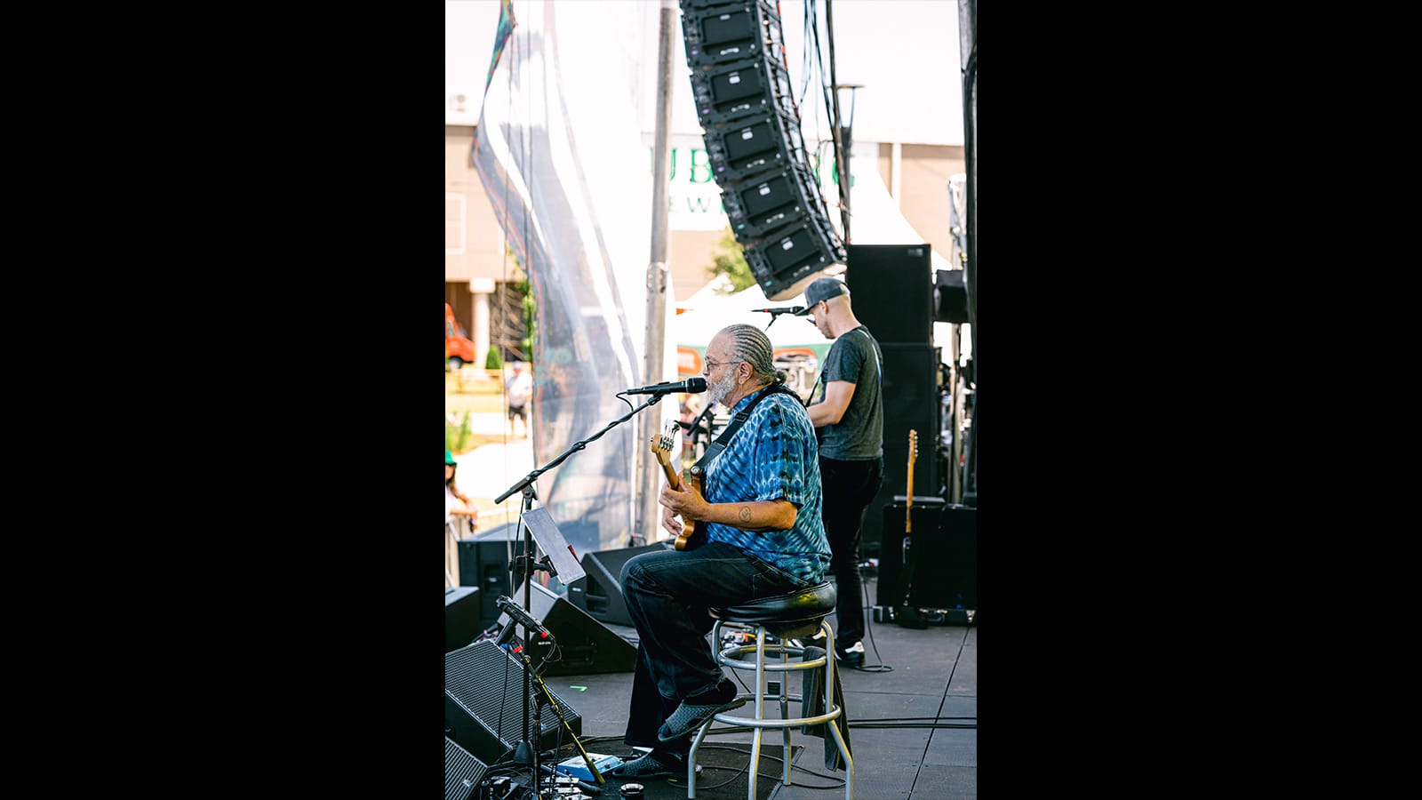 George Porter Jr. & Runnin’ Pardners performing on the Daze Between Stage