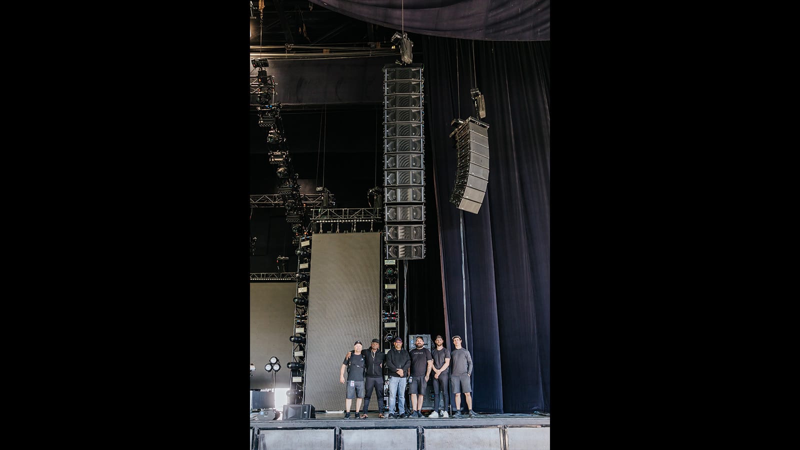 (L-R) Steve Sonenberg, Monitor Tech; Dean Pond, FOH Engineer; Ricardo Boodai, Shaggy Monitor Engineer; Bobby Brickman, Systems Engineer; Parker Vandenberg, Tour Production Manager and TLC Monitor Engineer; Nathan Epperson, Audio Tech